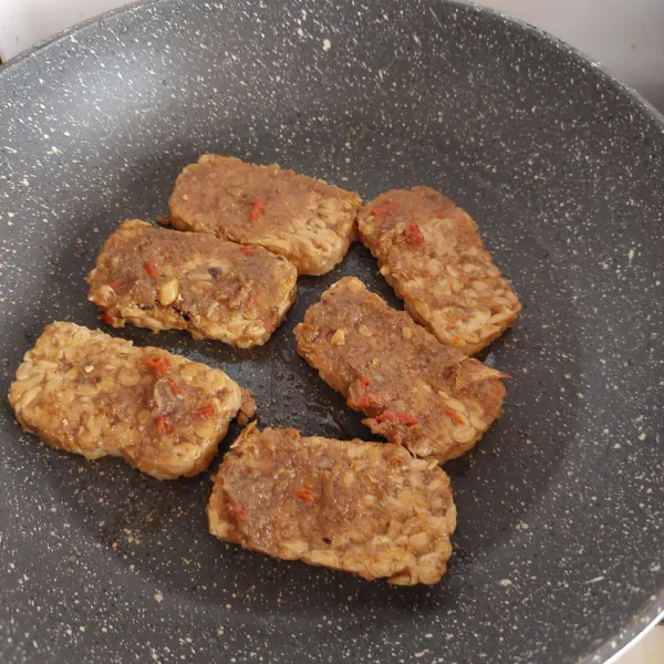 Bisa langsung disajikan atau dipanggang bisa juga digoreng.