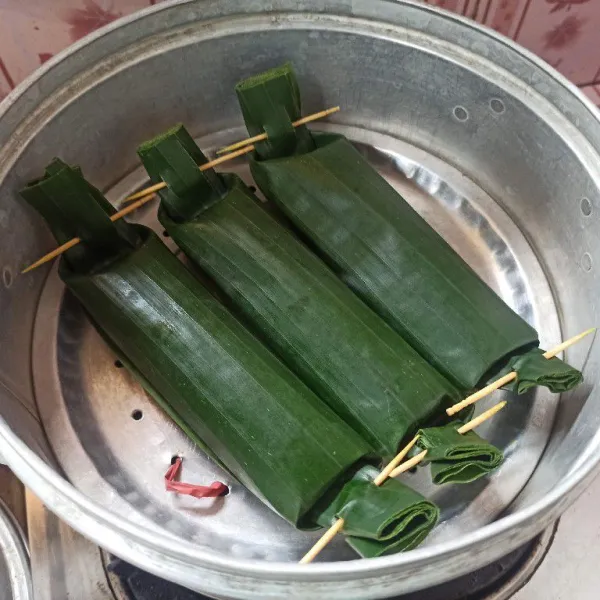 Kukus selama 20 menit.