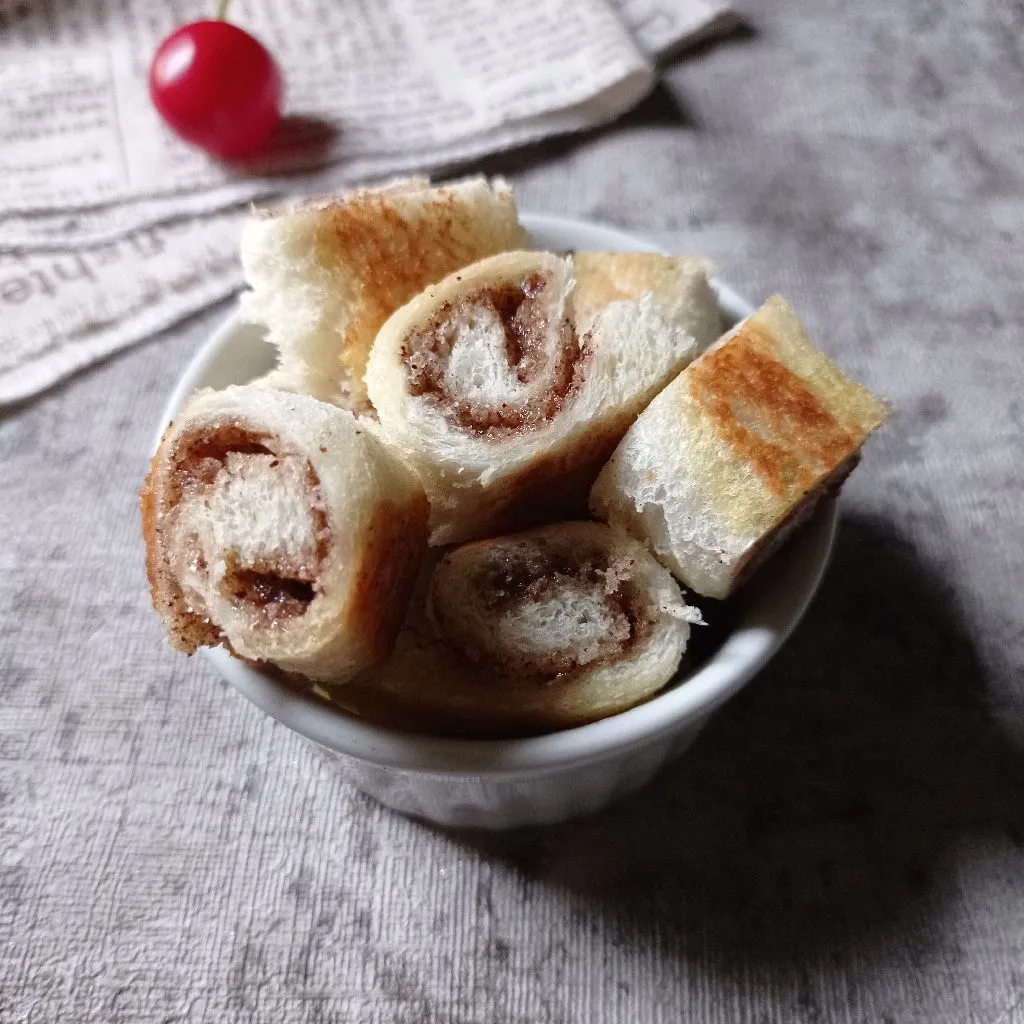 Mini Bites Cinnamon Roll