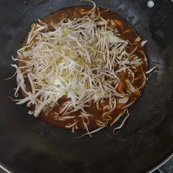 Masukkan sayur.