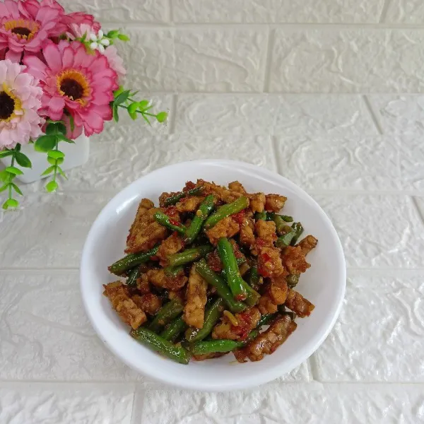 Pindahkan ke mangkuk dan siap disajikan.