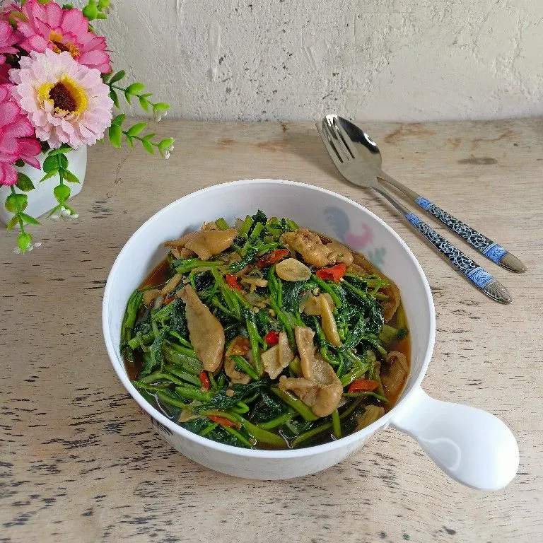 Cah Kangkung Kulit Ayam