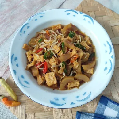 Tumis Kikil Sapi Taoge Tahu Pedas