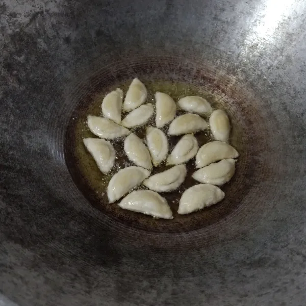 Goreng sampai matang.