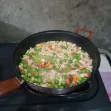 Masukkan air.