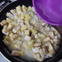 Beri air, biarkan mendidih.