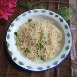 Bihun Bawang Prei