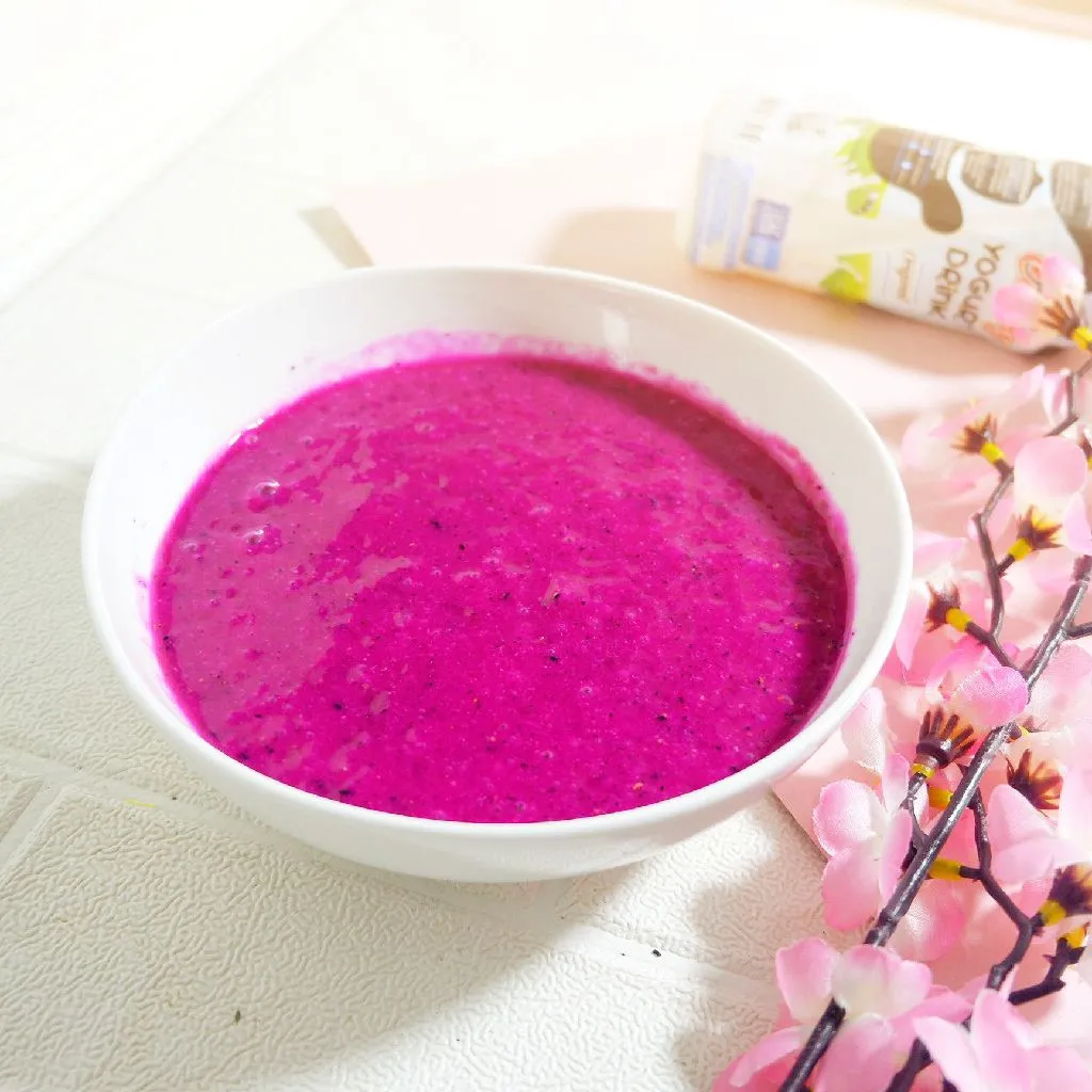Yoghurt Purple Smoothie