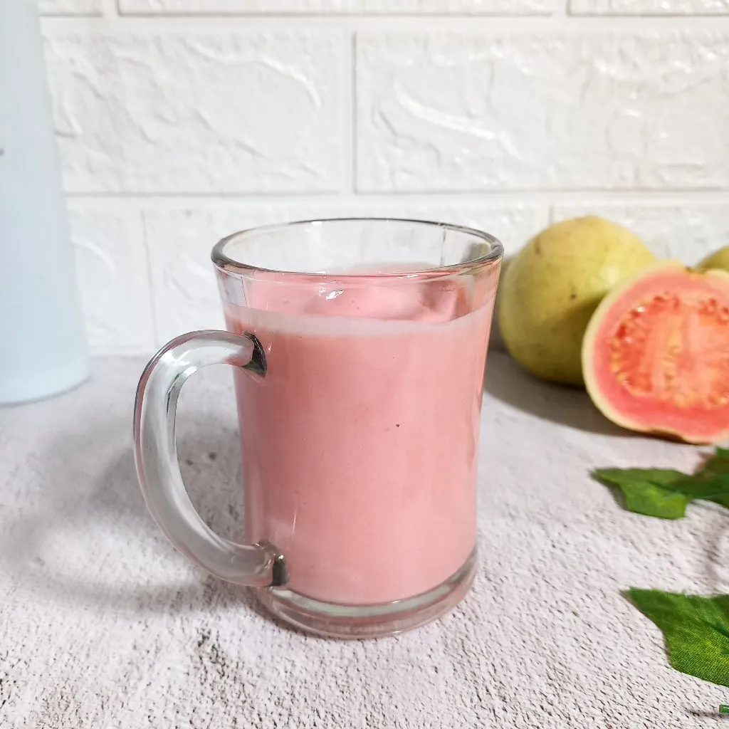 Guava Milk Smoothie #SmoothiesSobatYummy