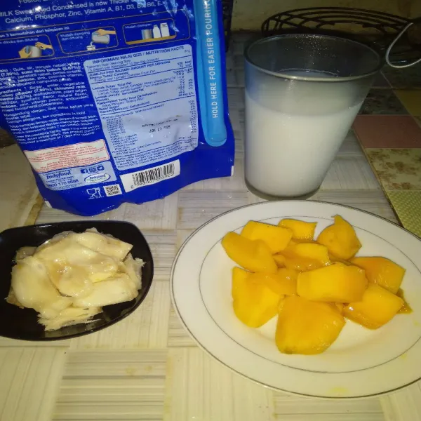 Siapkan semua bahan.