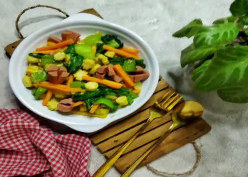 Tumis Sosis Sayur