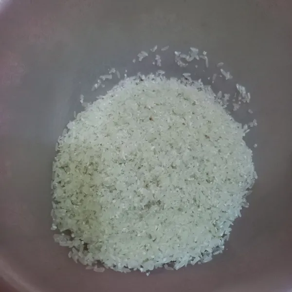 Siapkan beras putih