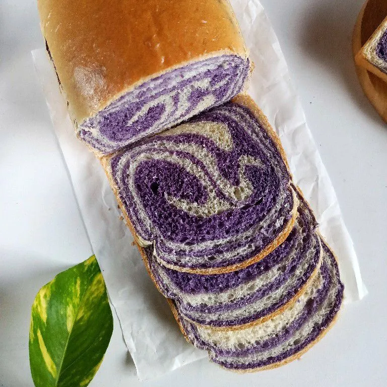 Taro Swirl Loaf Bread
