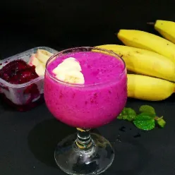 Smoothies Pisang & Buah Naga