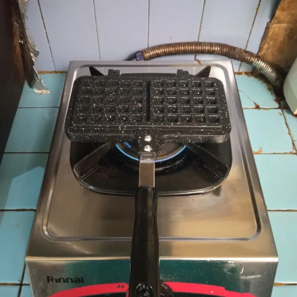 Panggang hingga matang. Angkat dan sajikan.