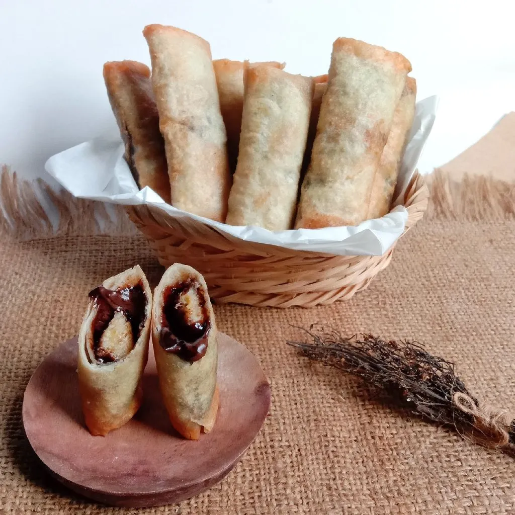 Lumpia Pisang Cokelat Lumer