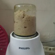 Blender lengkuas hingga berserabut.