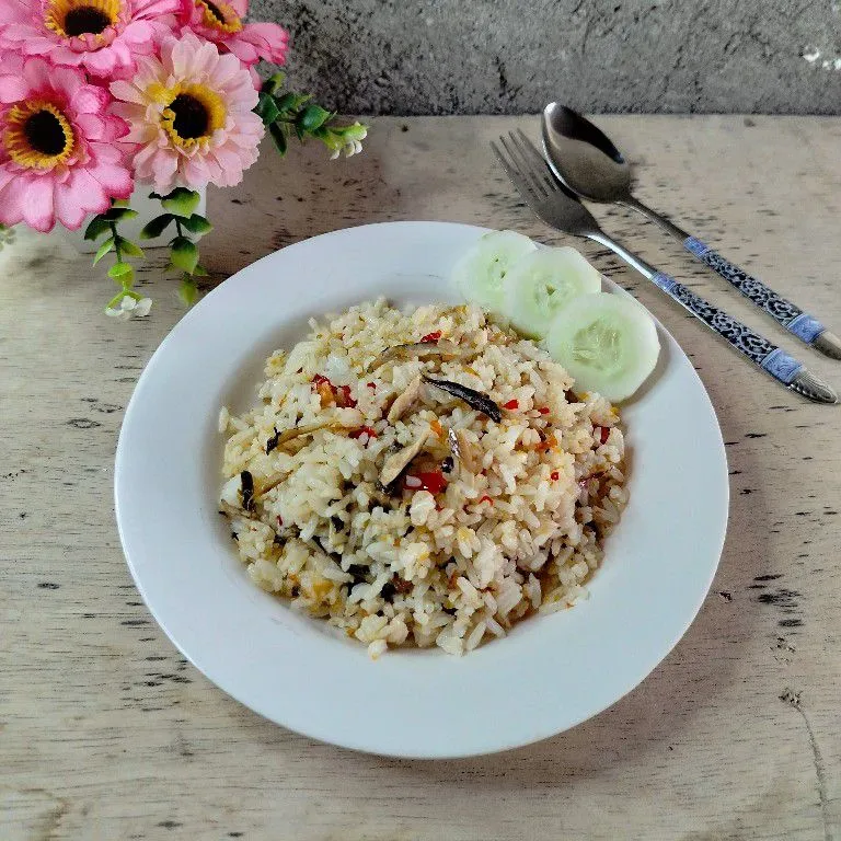 Nasi Goreng Pindang Suwir