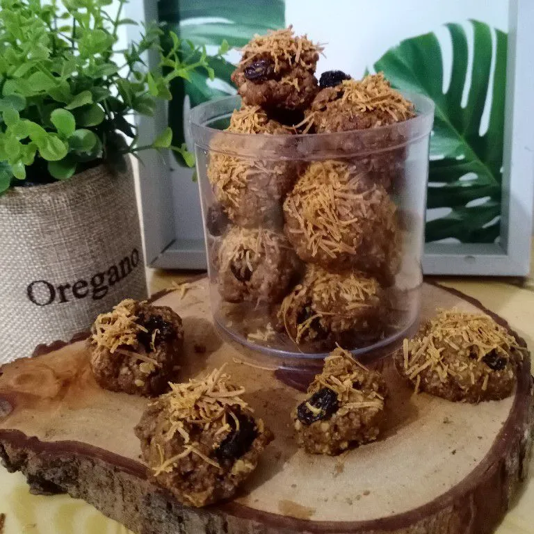 Oat Raisin Cheese Cookies