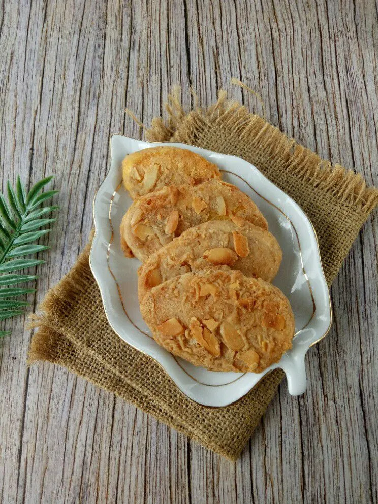 Ubi Cruncy Kacang Almond