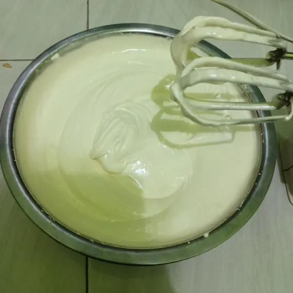 Hingga kental berjejak.