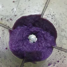 Campurkan semua bahan pasta lalu blender sampai halus.