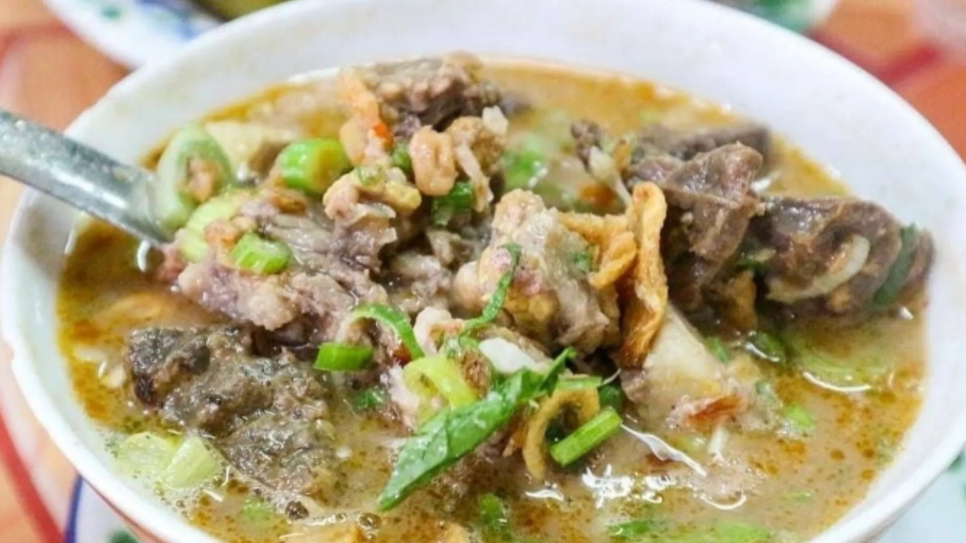 ​10 Makanan Khas Makassar yang Terkenal 