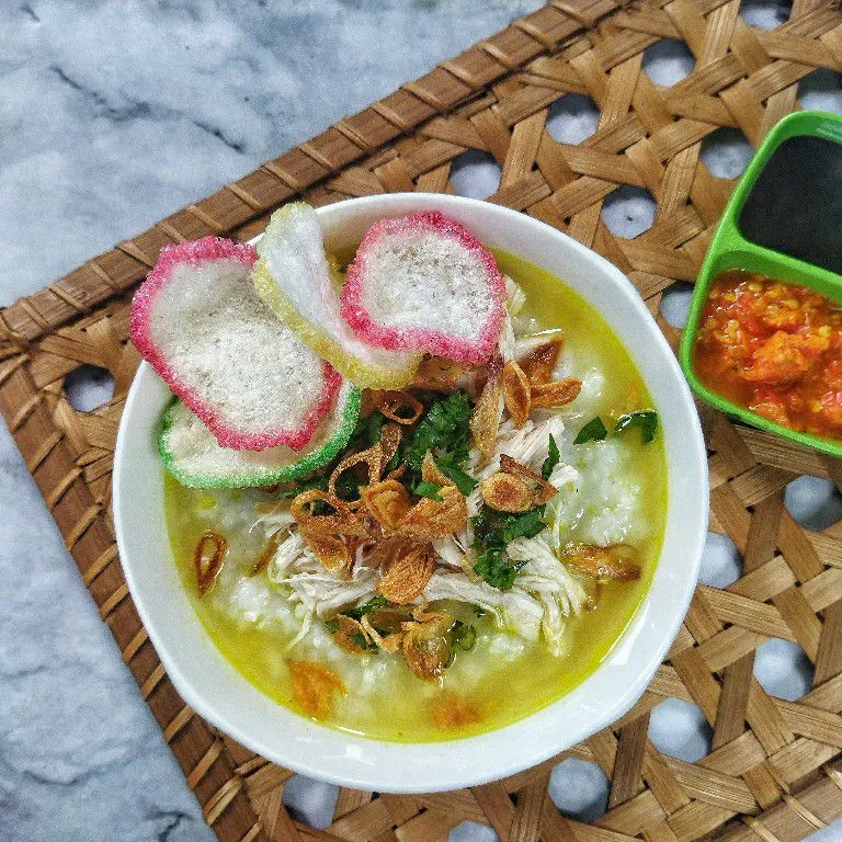 Bubur Ayam Kuah Kuning