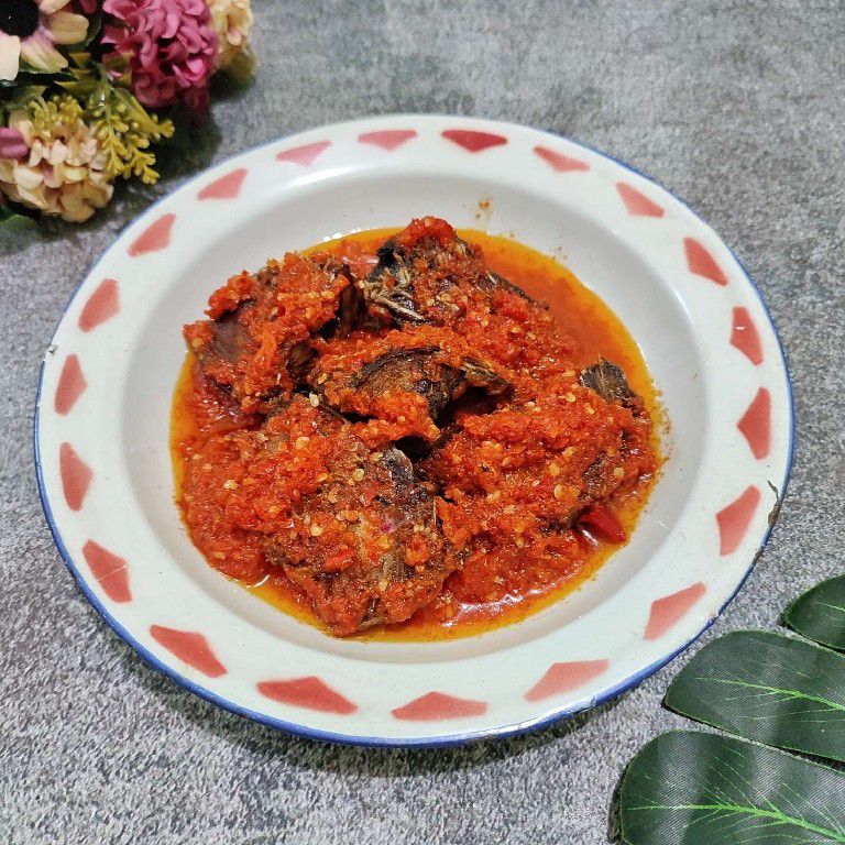 Bahan-bahan untuk membuat Ikan Tongkol Balado