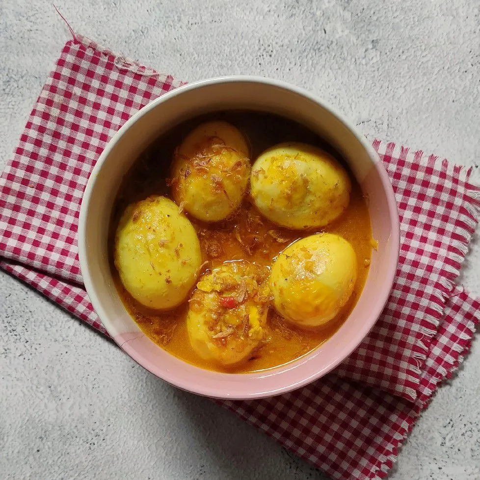 Telur Rebus Goreng Bumbu Kuning