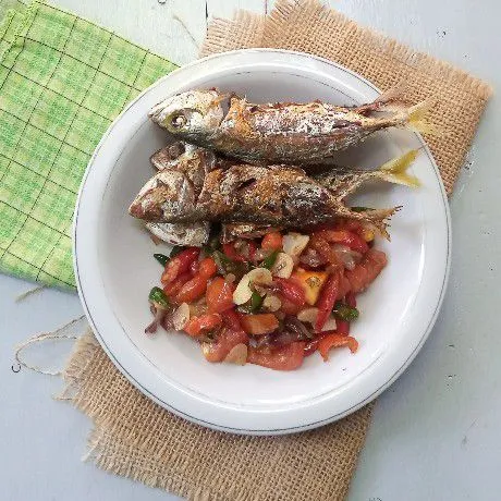 Ikan Laut Goreng Sambal Iris