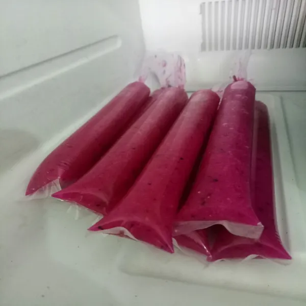 Simpan semalaman di freezer. Siap dinikmati.