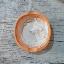 Masukkan bahan B, aduk rata.