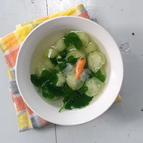 Kemudian pindahkan ke mangkok saji. Oiya sayur ini rasanya cenderung manis, bisa juga disesuaikan selera.