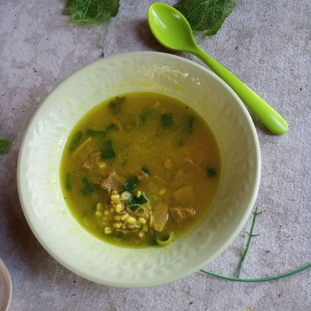 Soto Daging Taoge Pendek