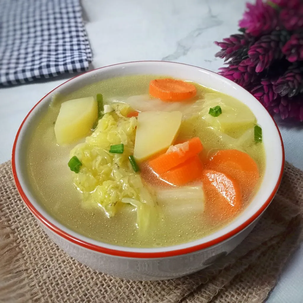 Sayur Sop Sawi Putih Wortel Kentang