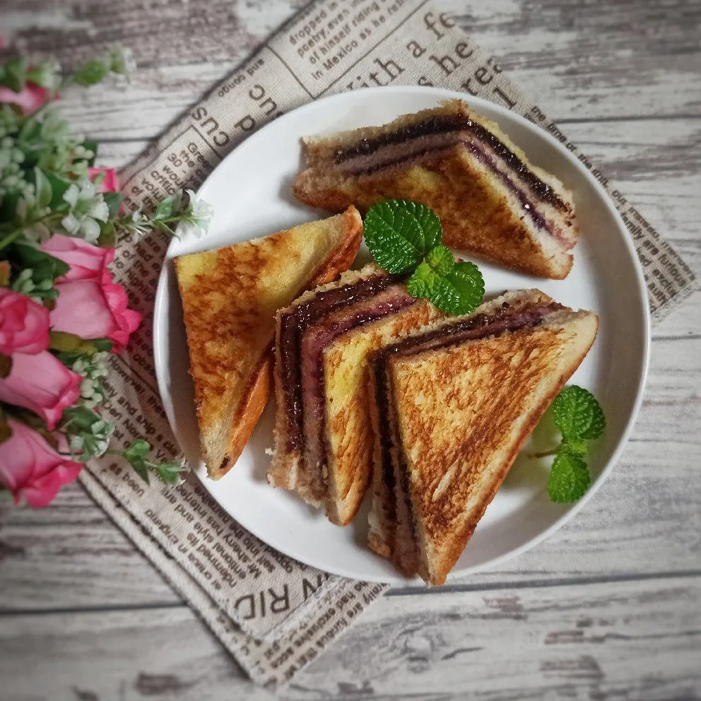 Roti Bakar Lapis Coklat Blueberry