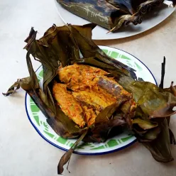 Pepes Bakar Cakalang