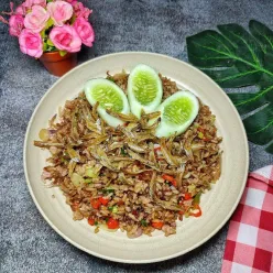 Nasi Goreng Teri Beras Merah