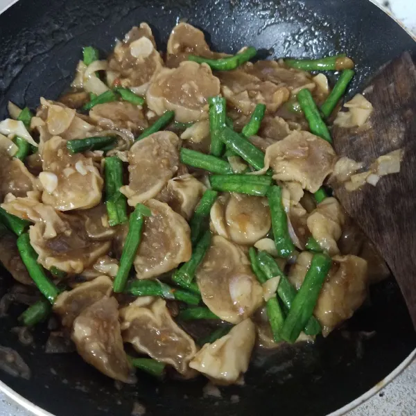 Masak sampai matang dan kuah mengental.