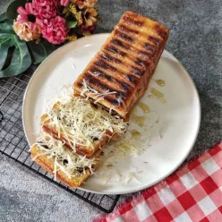 Roti Bakar Bandung Coklat Keju