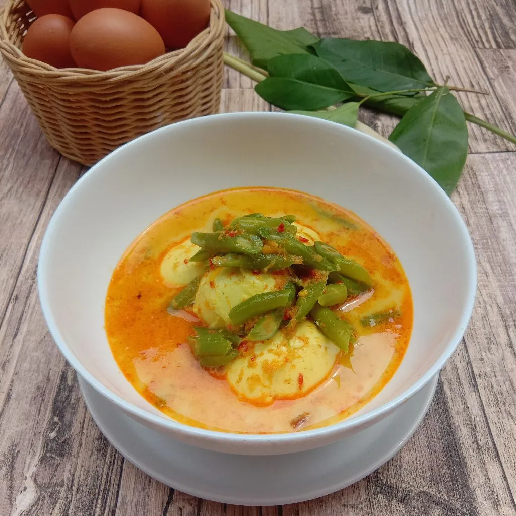 Gulai telur buncis.