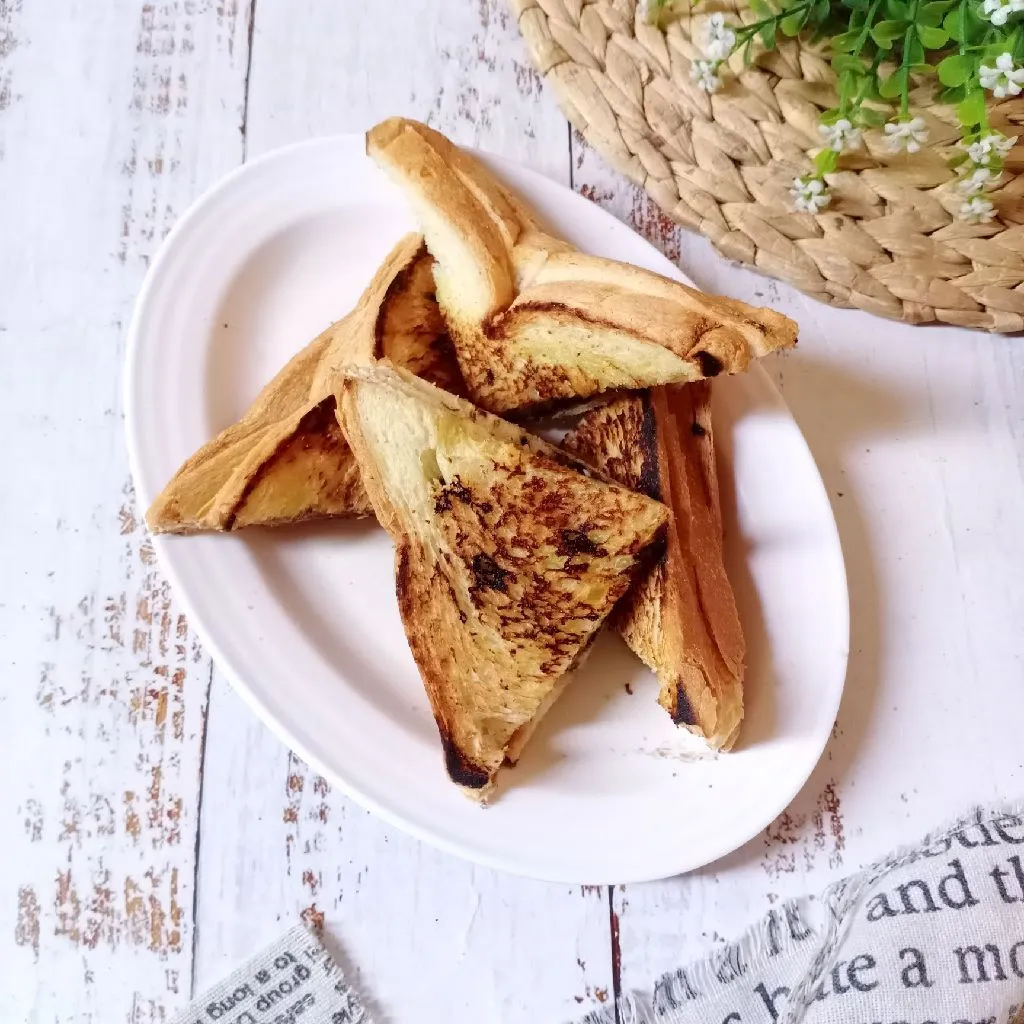 Triangle Toast