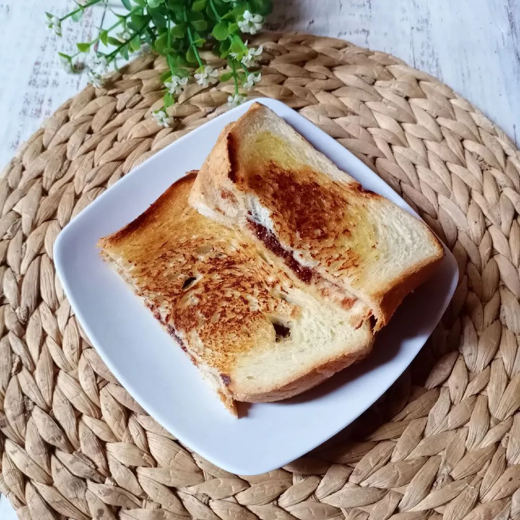 Roti Bakar Selai Coklat