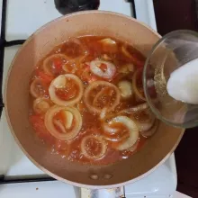 Tambahkan larutan tepung maizena, aduk cepat.