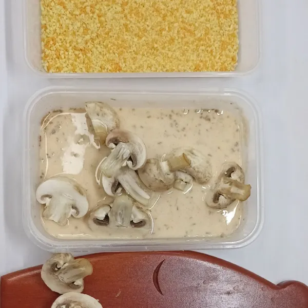 Balur jamur ke tepung basah.
