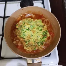 Masukkan telur dadar, aduk sebentar saja.