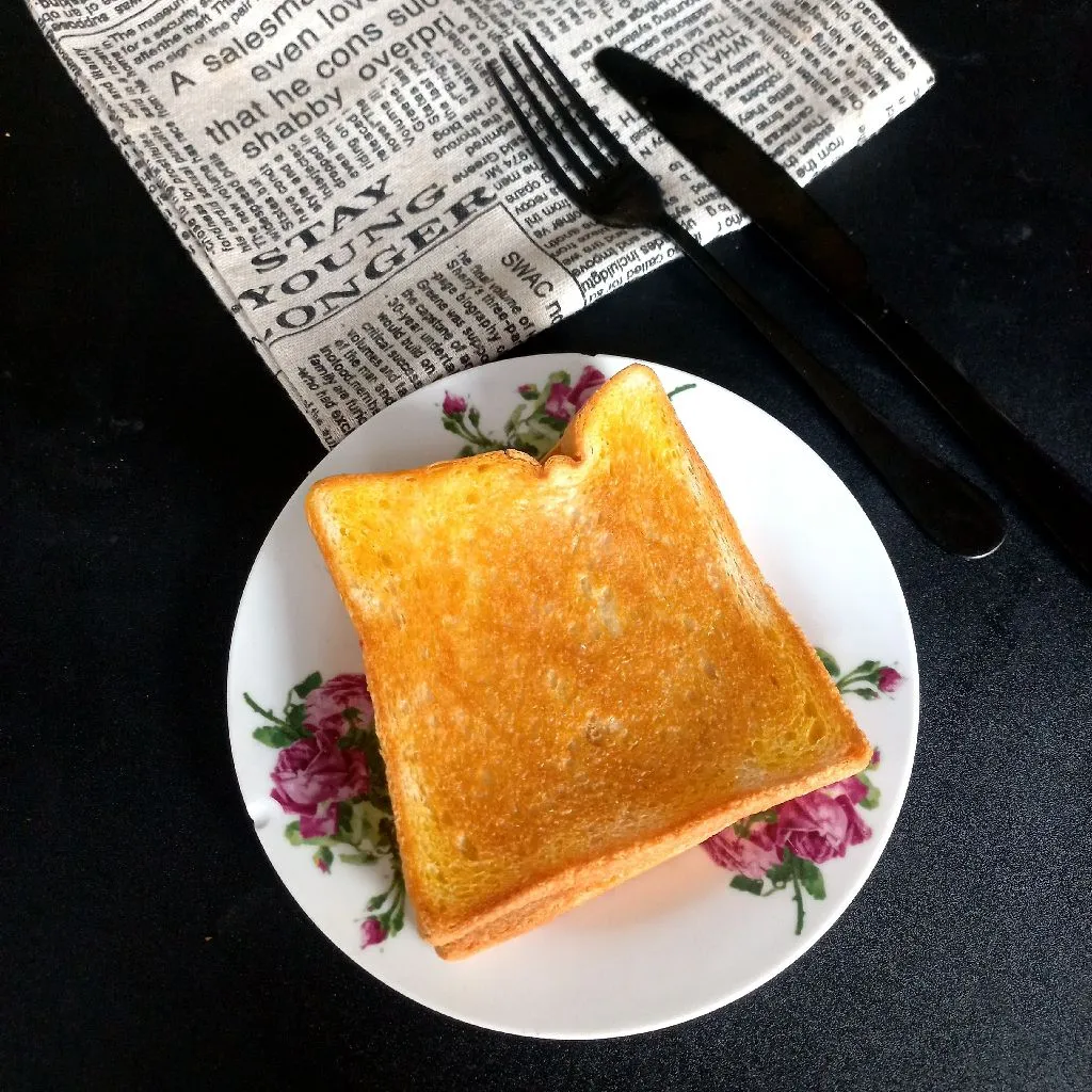 Roti Panggang Strawberry Susu