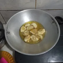 Goreng tahu sampai matang.