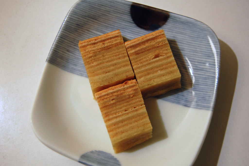 kue lapis legit
